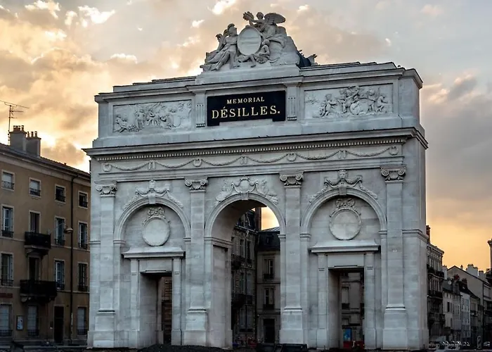 Renove Et Cosy Idealement Situe Apartment *